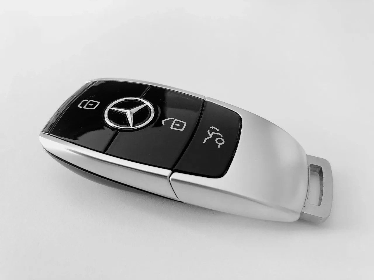 Mercedes Autoschlüssel – Programmierung und Ersatz in München